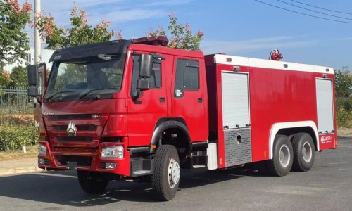 DLQ5270GXFPM120泡沫消防车